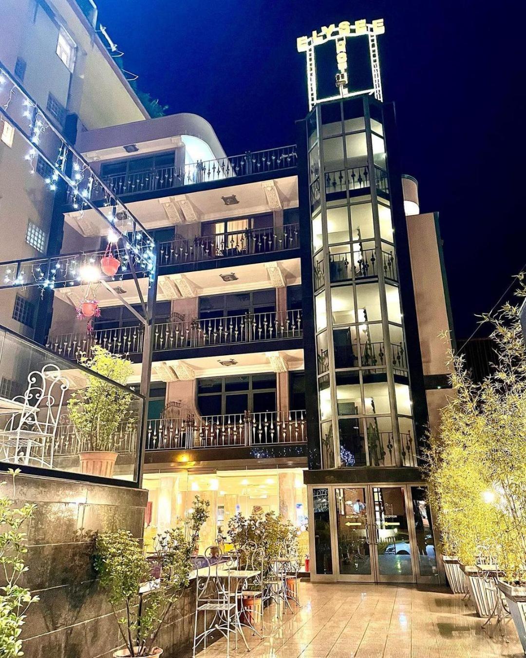Hotel Elysee Тирана Экстерьер фото