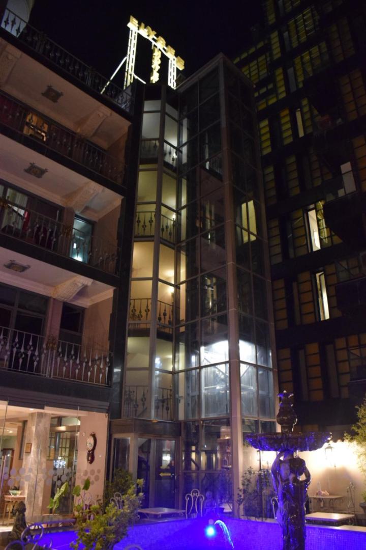 Hotel Elysee Тирана Экстерьер фото